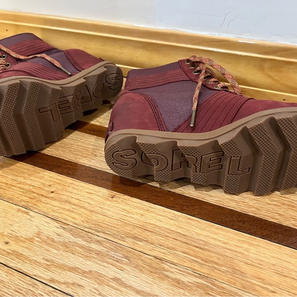 Sorel - Picture 3 of 7